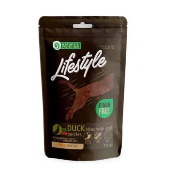 Nature\'s Protection Лакомства для котов Lifestyle snacks Утка и ягоды годжи 75 г